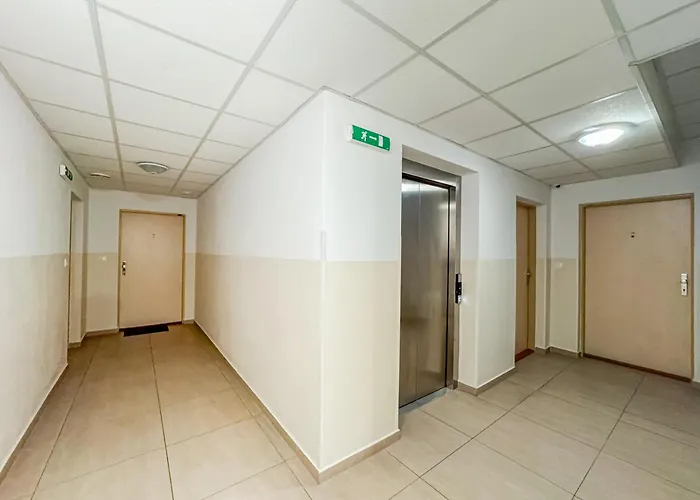 в центре братиславы с личной парковкой ブラチスラヴァ